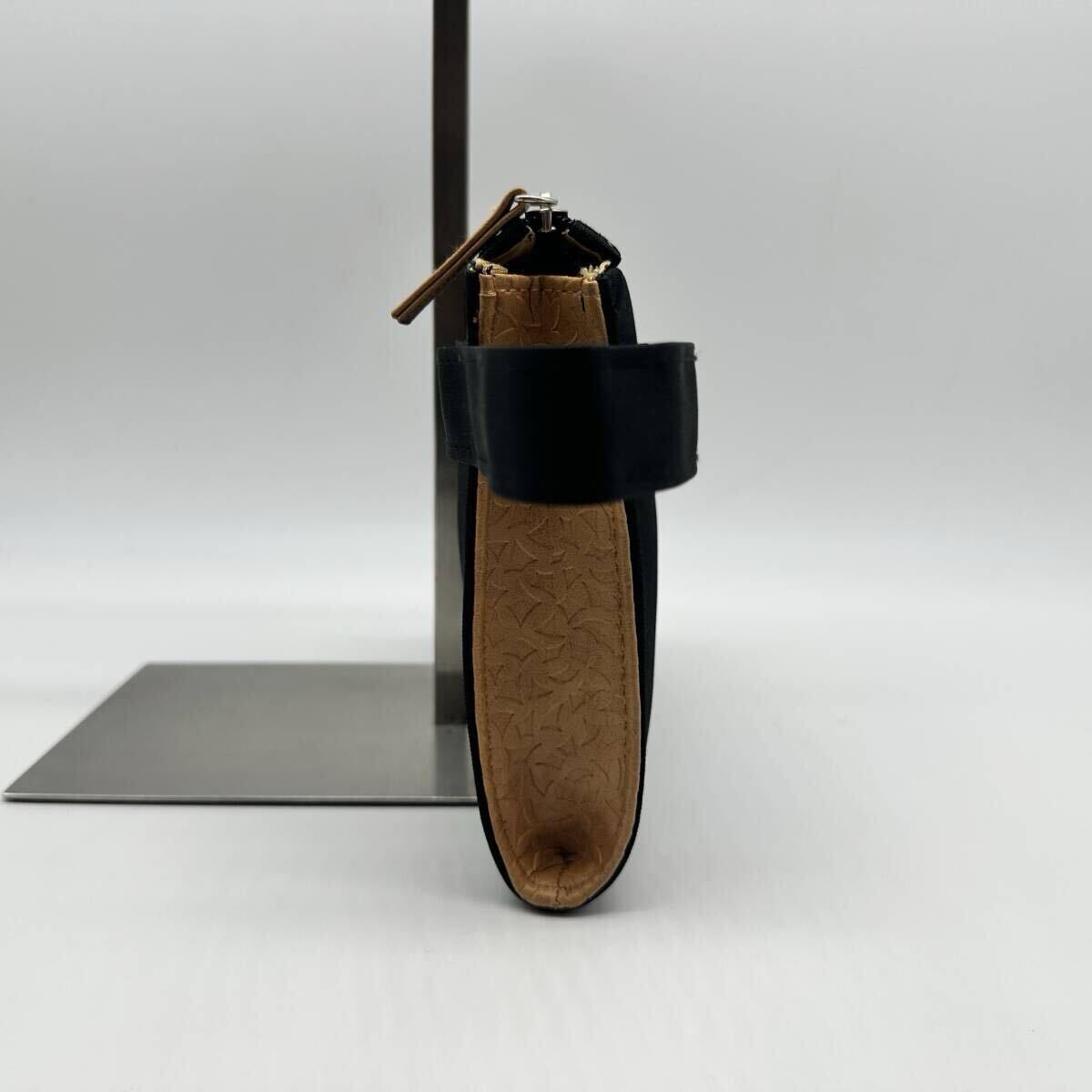 新品未使用 1円〜 BVLGARI ブルガリ セカンドバッグ クラッチ サークルロゴ レザー キャンバス 仕事ビジネス ゴージャス 高級 メンズ黒_画像5