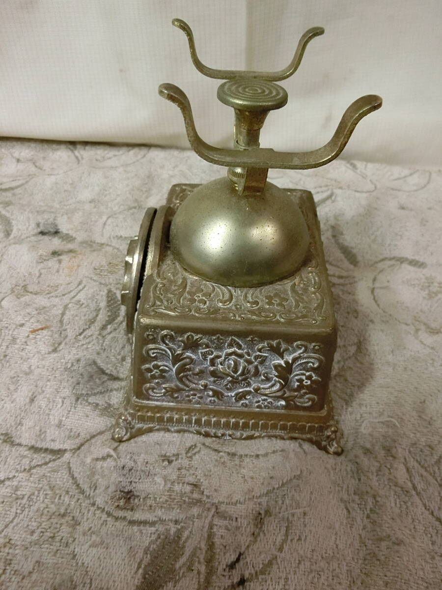 * телефон . рассказ контейнер класть шт. музыкальная шкатулка имеется 