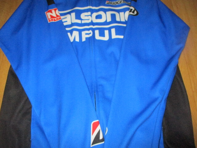 カルソニックレーシング・チームインパル・スーパーGT　チームトラック・ジャージ・ジャケット　サイズM　未使用_画像7