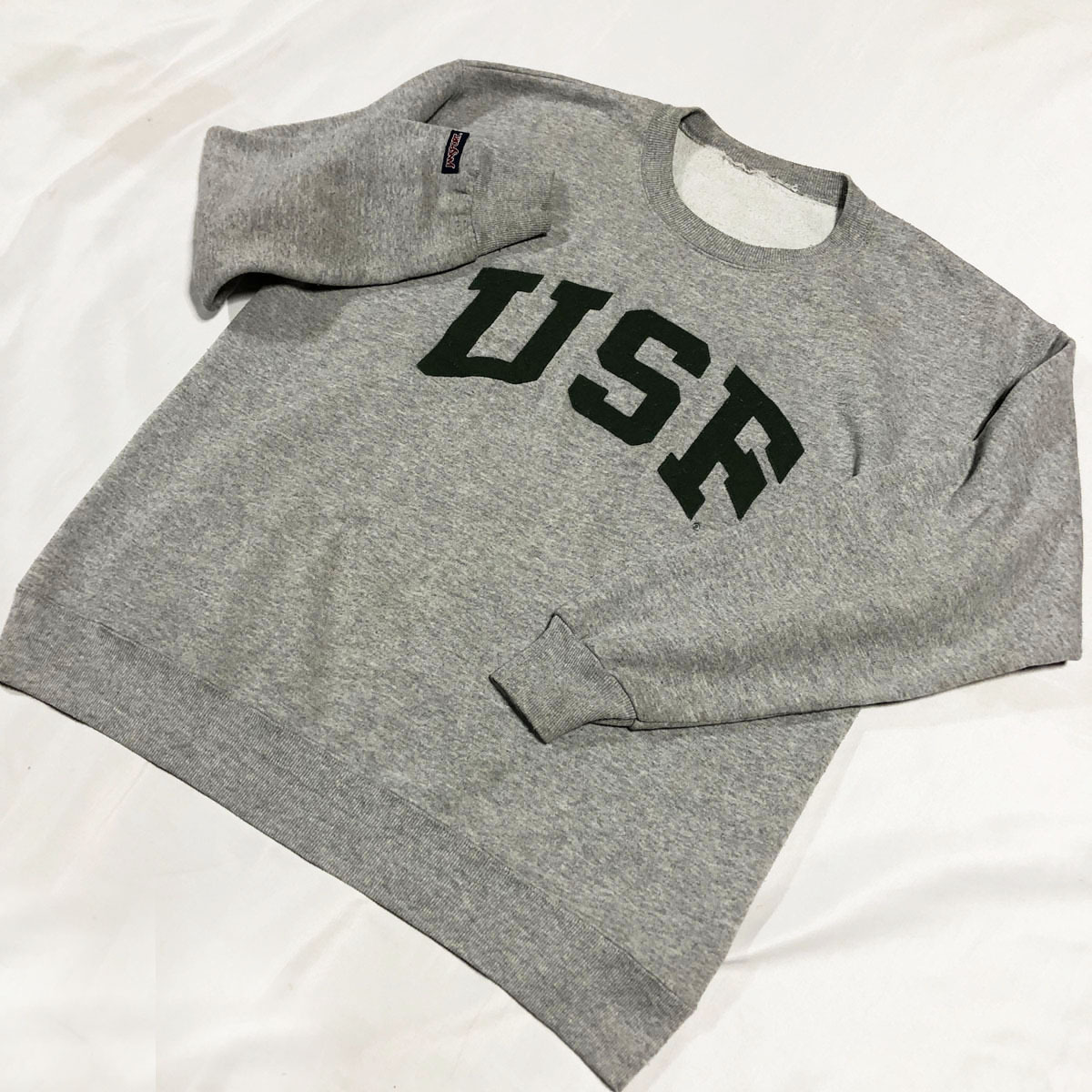 JANSPORT ジャンスポーツ カレッジロゴ USF レタード フェルト アップリケ 針抜きリブ スウェット 霜降り ヘザーグレー 古着_画像1