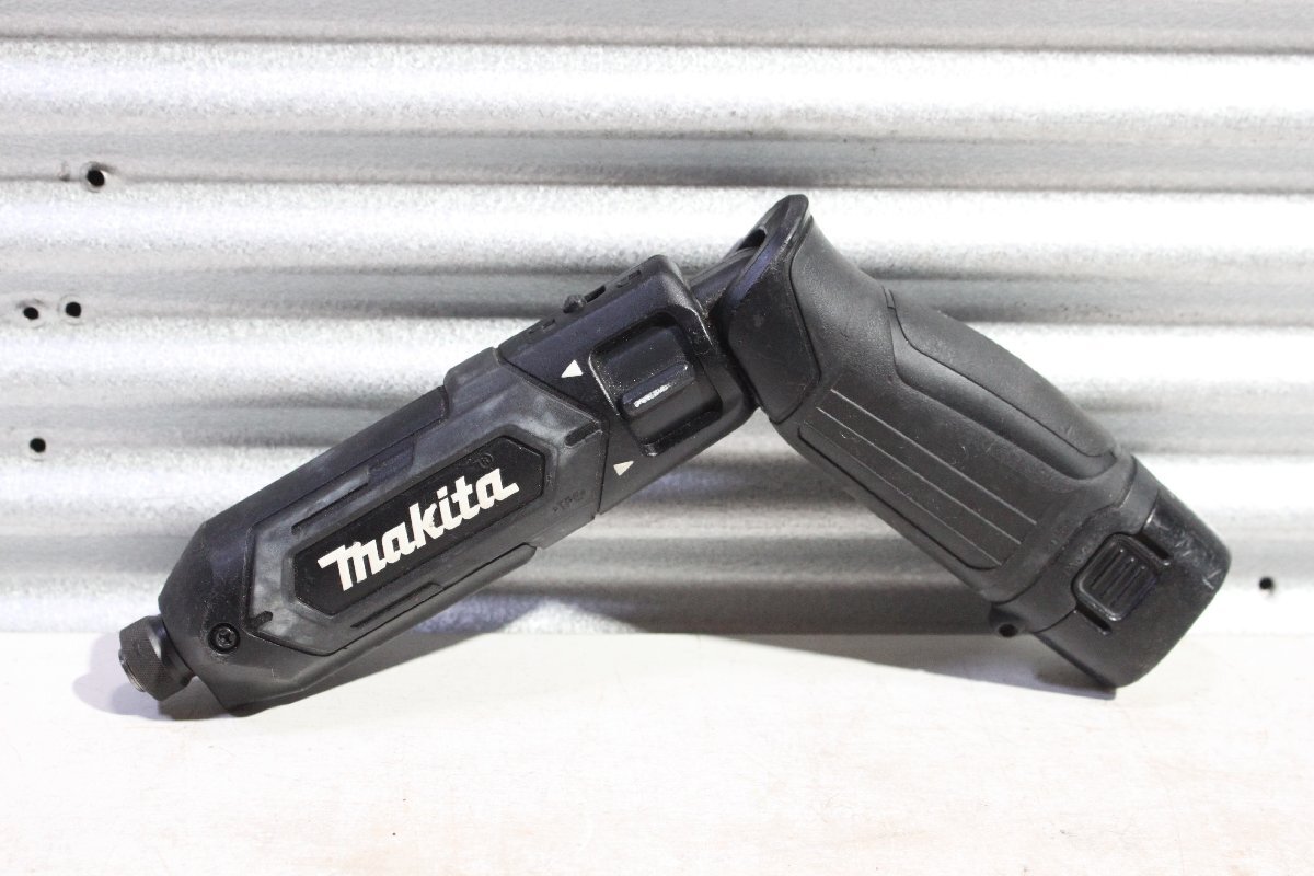 1円スタート!【中古】makita マキタ 7.2V ペンインパクトドライバ TD022DSHXB バッテリー1個(gè) 充電器?ケース付 黒