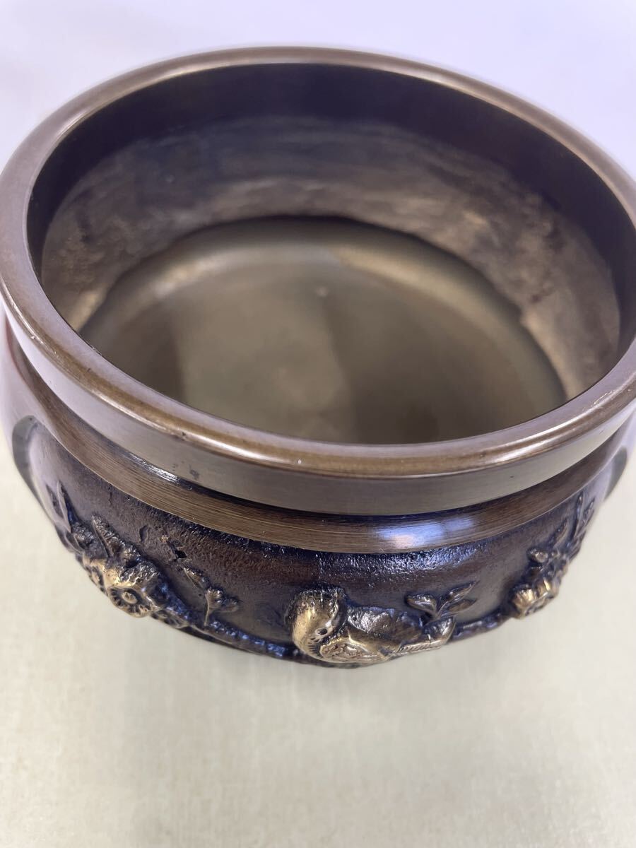 CA-Y0015香炉(お線香立て)仏具 花鳥文様入り香炉｜祈りと美を宿す三足の仏具_画像2