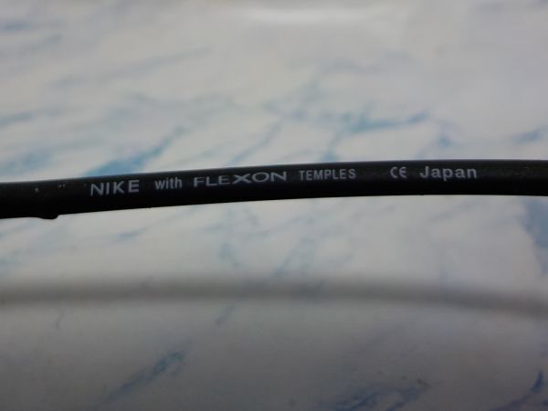 FLEXON NIKE　メガネフレーム 4112 57口17-140 BLACK CHAROME(001)_画像6
