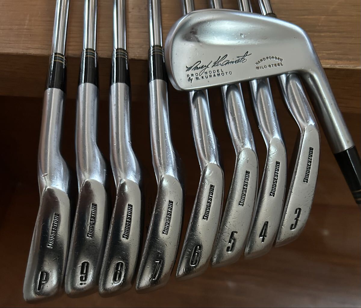 【名器】ブリヂストン　倉本プロモデル　BRIDGESTONE　KURAMOTO　PRO　MODELアイアン9本セット　スチール　S400　右利き用やや傷あり_画像1