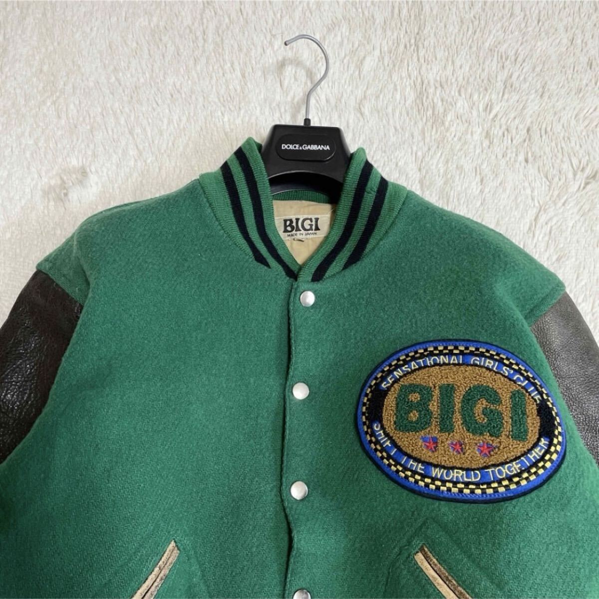 希少 MEN'S BIGI メンズビギ アーチ グリーン レザー スタジャン 本革 レザージャケット ライダース_画像2