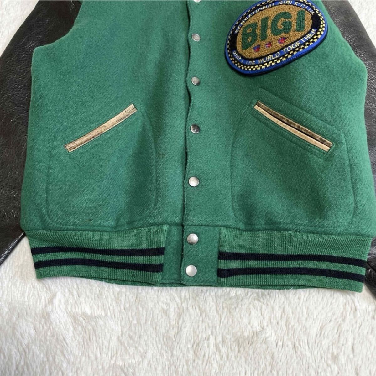 希少 MEN'S BIGI メンズビギ アーチ グリーン レザー スタジャン 本革 レザージャケット ライダース_画像4