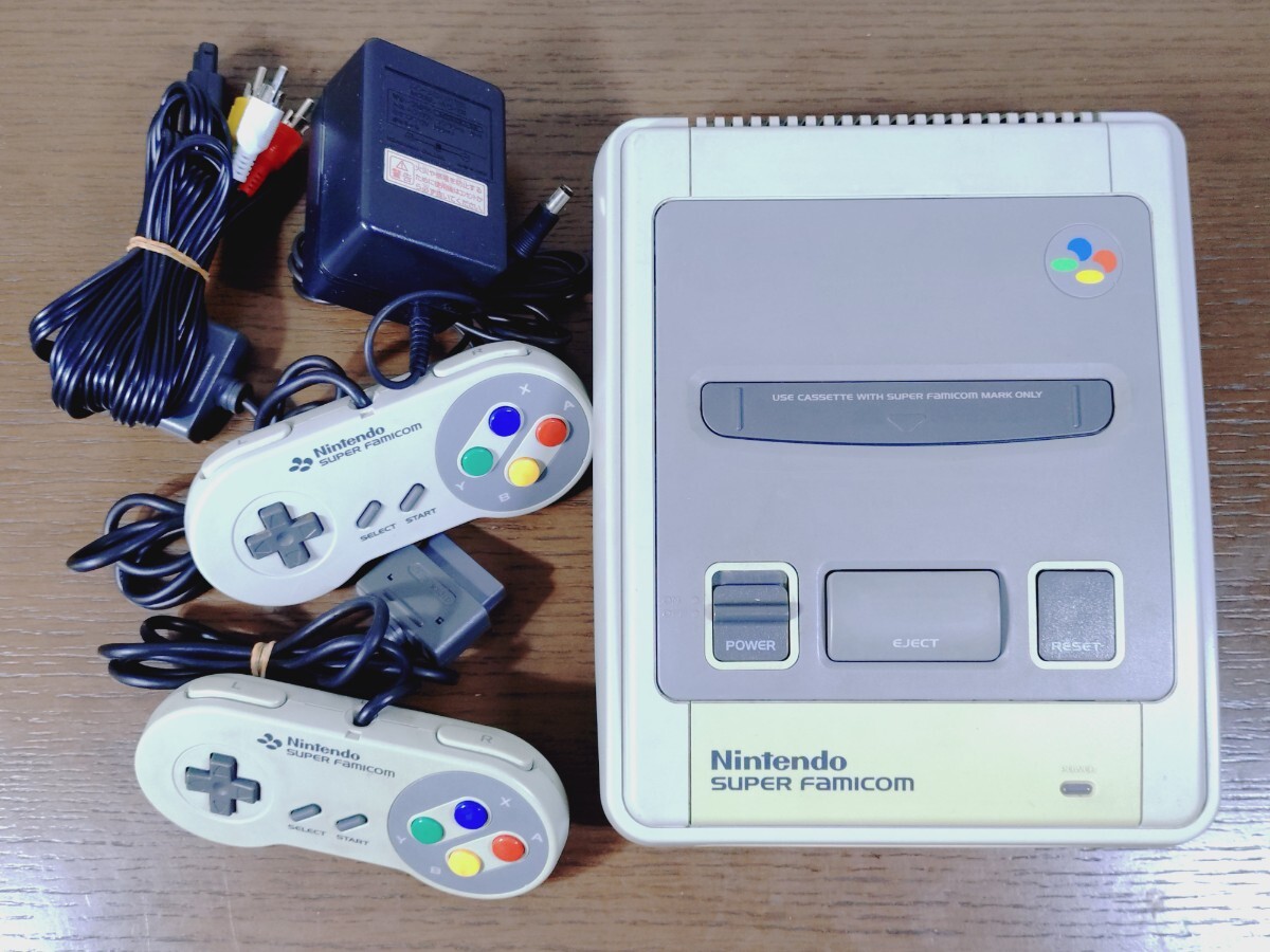 Nintendo スーパーファミコン 本体 スーパーマリオコレクション ケース付 コントローラ 収納ケース SFC ファミリーコンピュータ ジャンク_画像2