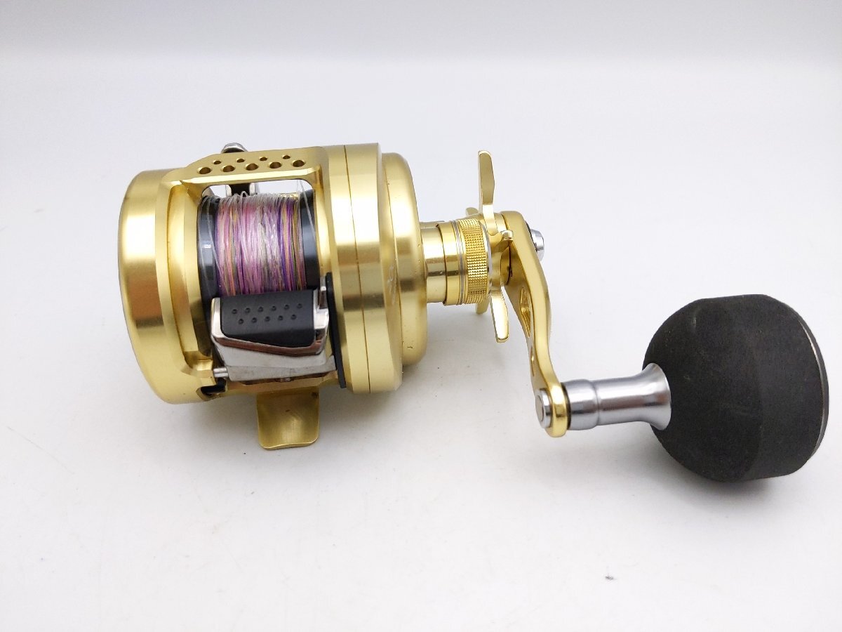 ②(管24715)極上品 Shimano シマノ 14 オシアコンクエスト200HG 右ハンドル ベイトリール_画像3