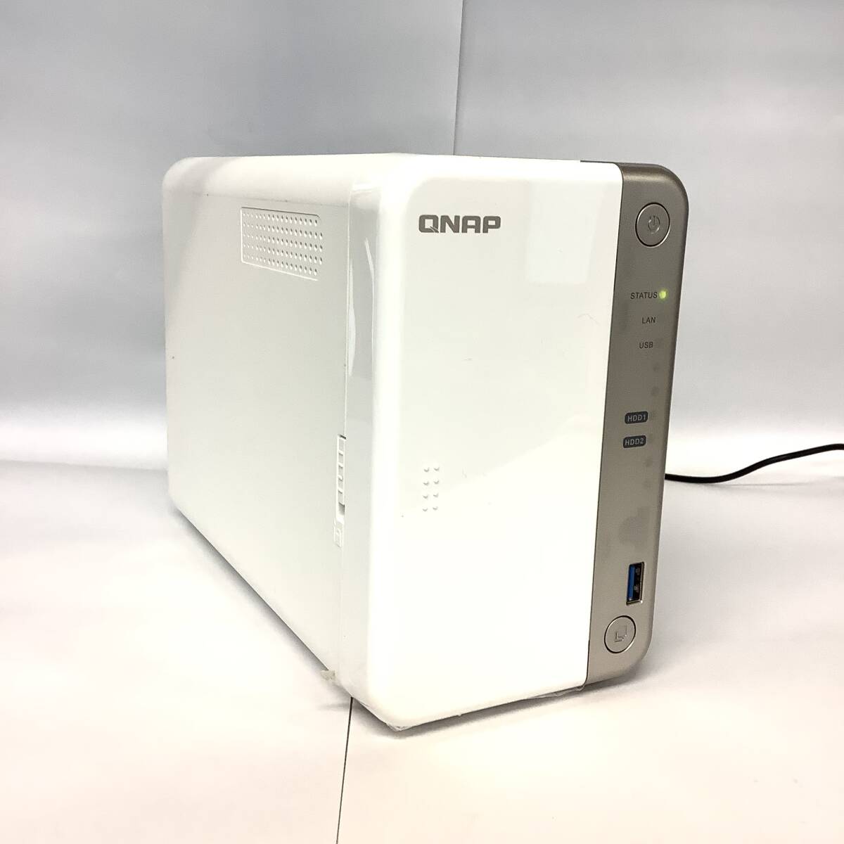 S71018157 QNAP TS-251B 1点(J3355/2GB) 【通電OK、HDDなし、AC欠品、複数出品】_画像1