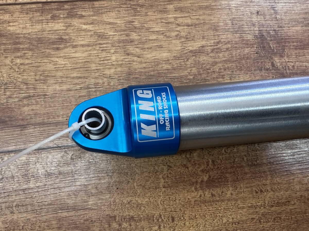 ★新品未使用★ JeepラングラーJL /JT　右ハンドル専用設(shè)計　KING SHOCK ステアリングダンパー　ボルトオン裝著　*１*