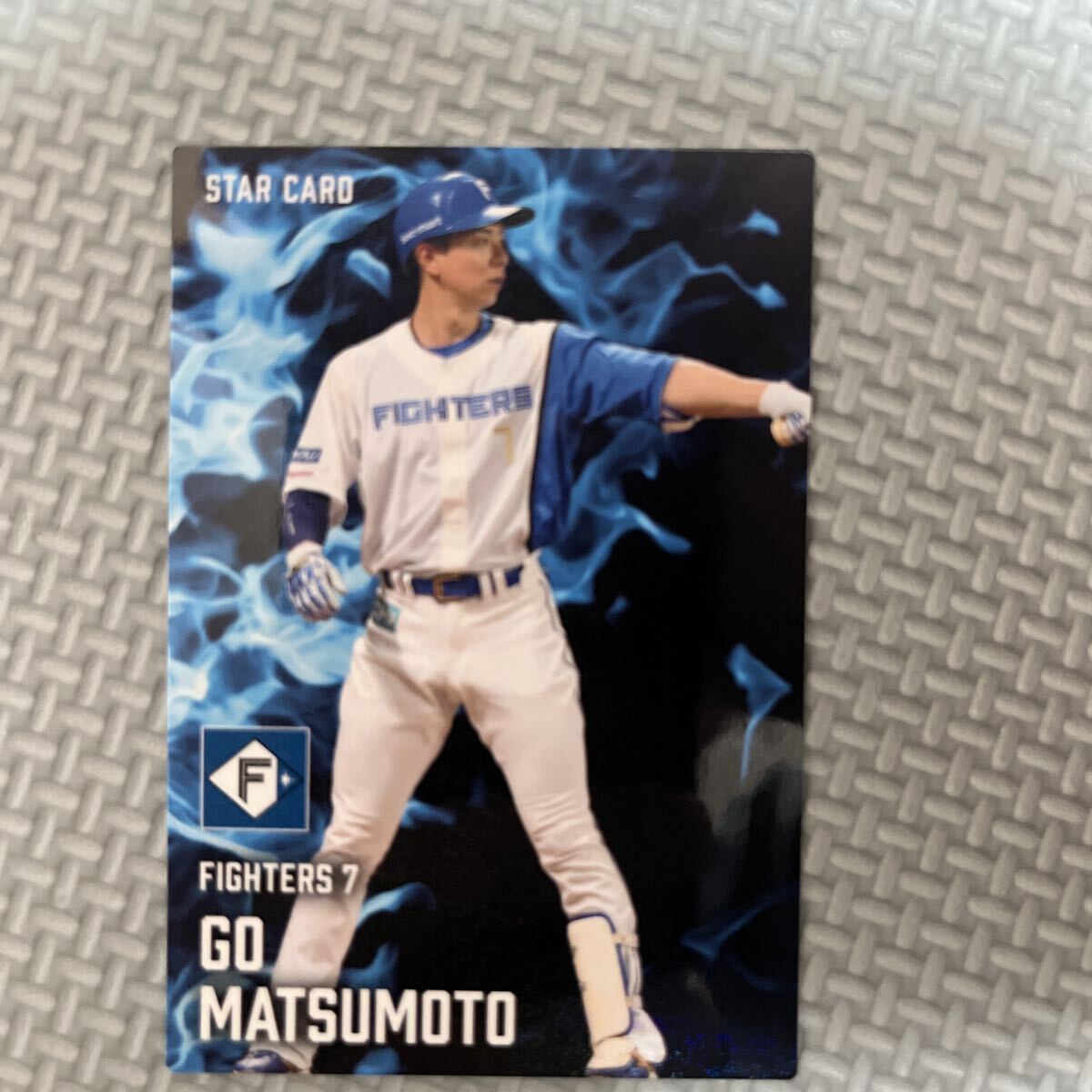  Calbee 2025 первый . Star Card обычная карта много распродажа Professional Baseball chip s Hokkaido Nippon-Ham Fighters Matsumoto Gou S-15