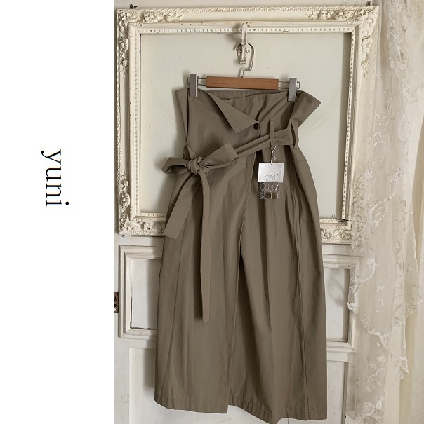 新品タグ付き　ユニ 　yuni 　スカート　ハイウエスト　ロングスカート　ラップ巻きカート　綿コットン　ベージュ定価1,4万_画像1