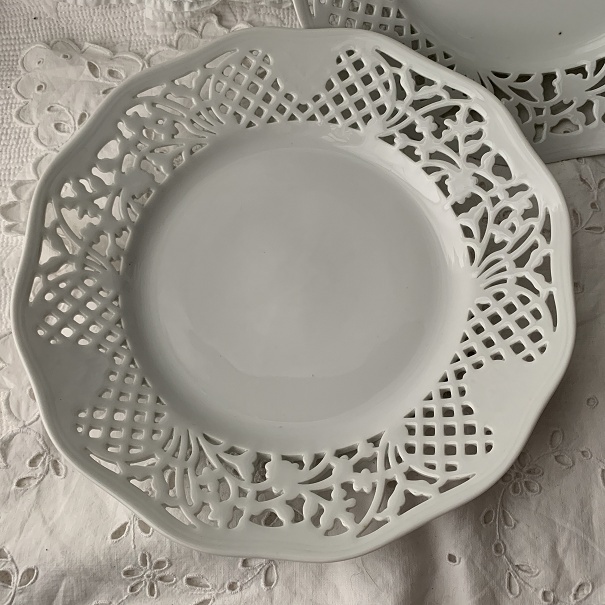 Schumann Bavaria シューマン ババリア 透かし皿 2枚セット レースプレート 白磁器 ドイツ製 アンティーク ヴィンテージ_画像4