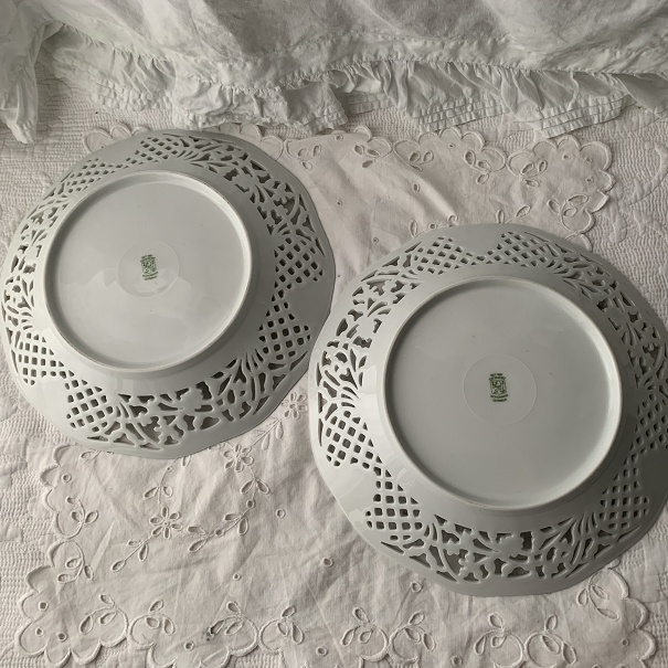 Schumann Bavaria シューマン ババリア 透かし皿 2枚セット レースプレート 白磁器 ドイツ製 アンティーク ヴィンテージ_画像5