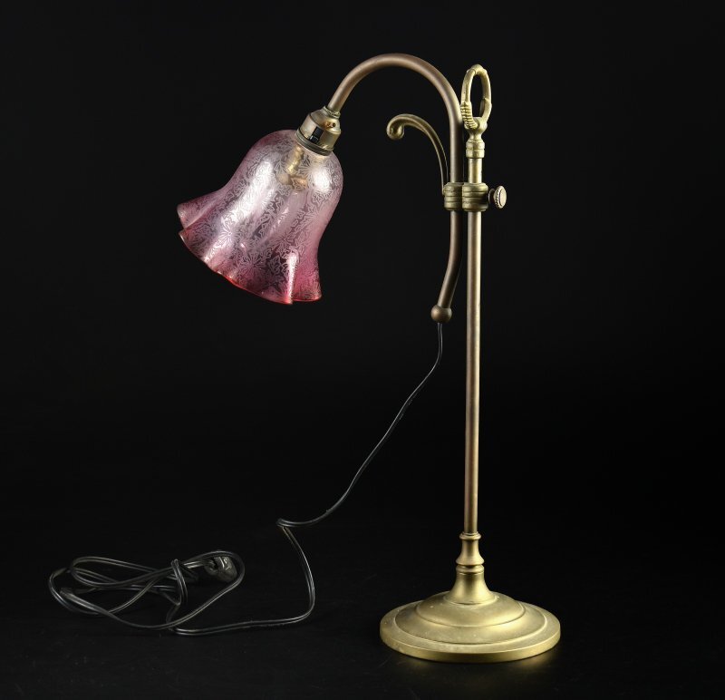 【蔵A5466】卓上照明 スタンド 真鍮 電笠 ランプシェード フランス_画像3