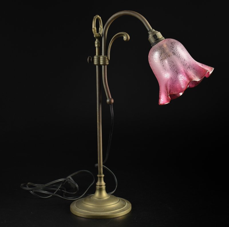 【蔵A5466】卓上照明 スタンド 真鍮 電笠 ランプシェード フランス_画像2