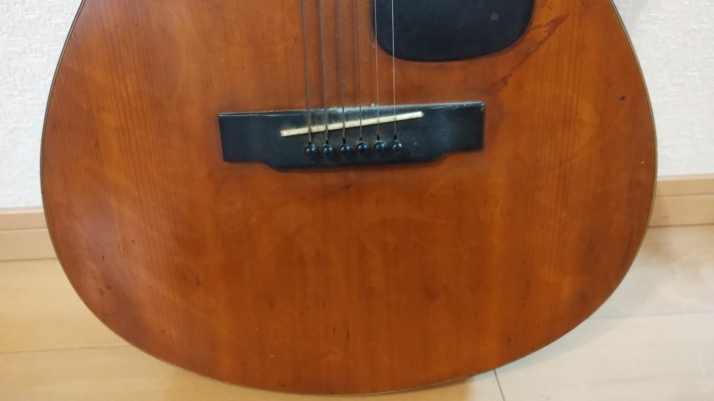 ★中古★YAMAHA ヤマハ FG-110 アコースティックギター 赤ラベル 本体のみ 現状品_画像6