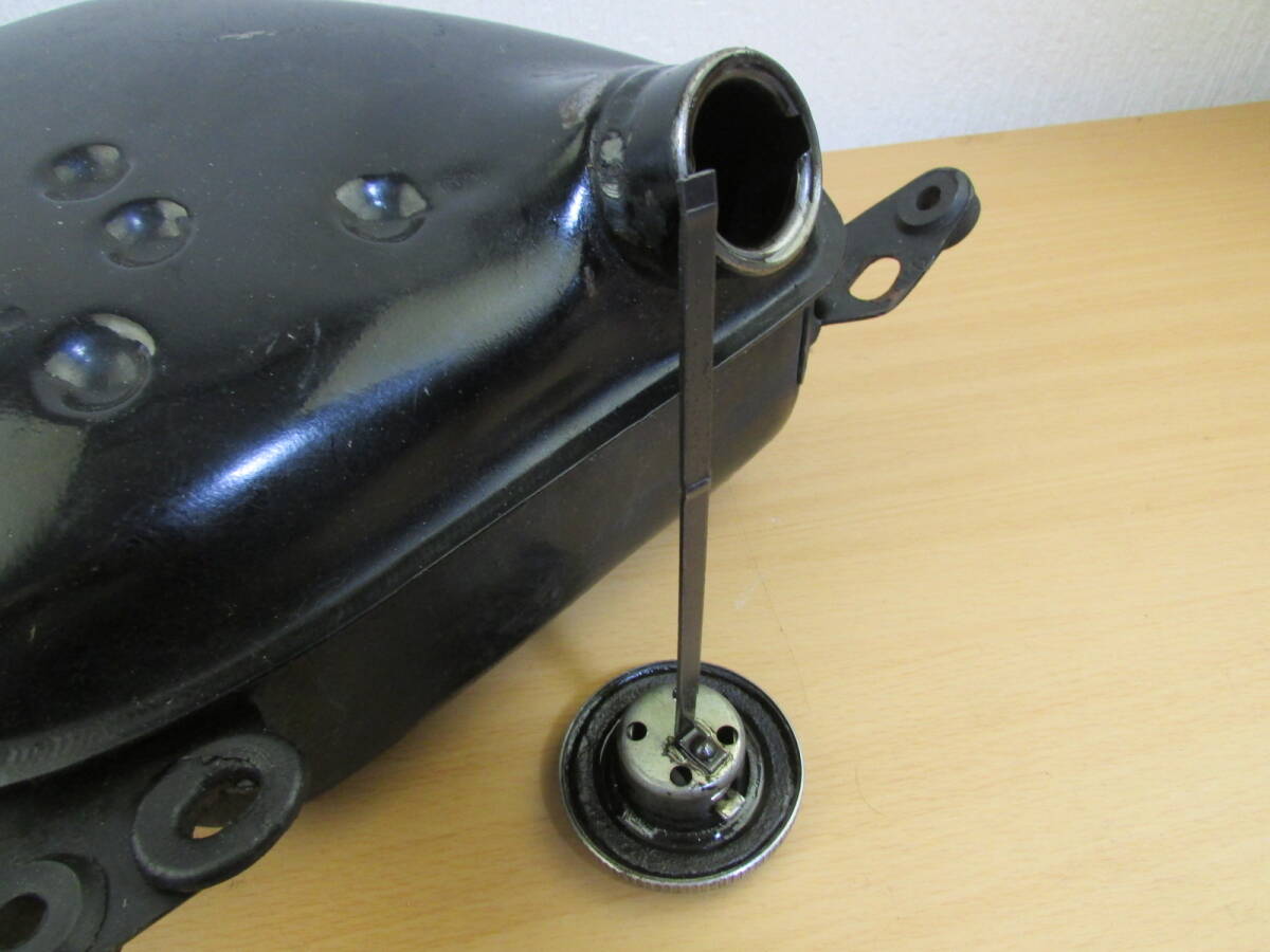 (NT022)HONDA CB750 K1～　オイルタンク_画像3