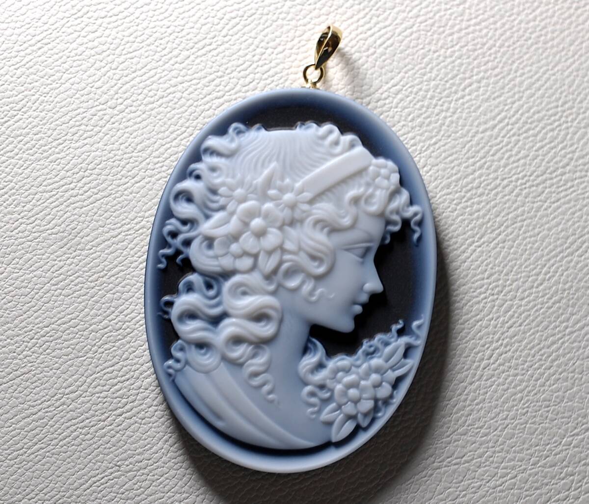 ￥100～K18繊細な描写彫り美しい！メノウカメオ35.80ct40.1×30.1㍉全長47.0㍉7.2㌘PT_画像2