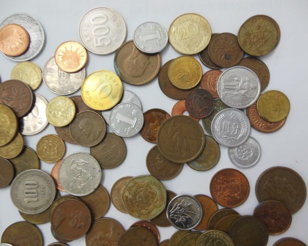 海外旧硬貨　アジアなどばらばら約840ｇ　外国旧硬貨 お安くどうぞ_画像5