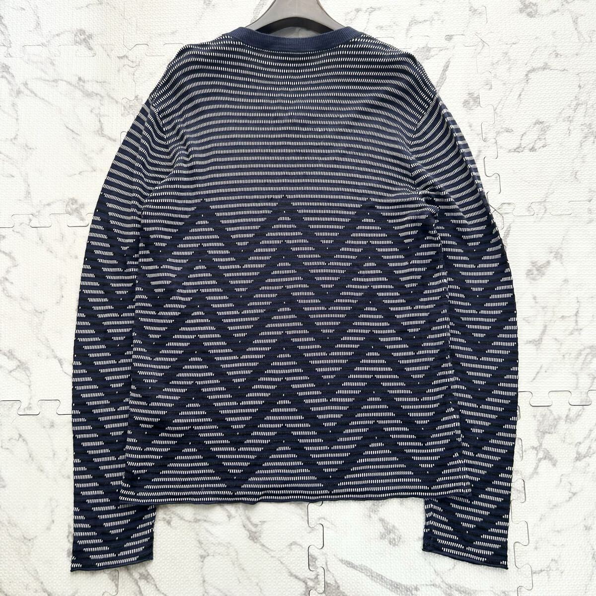 美品/XL相当● ARMANI COLLEZIONI アルマーニ コレツィオーニ ニット セーター シルク混 刺繍 Vネック 幾何学柄 ネイビー メンズ 52_画像3