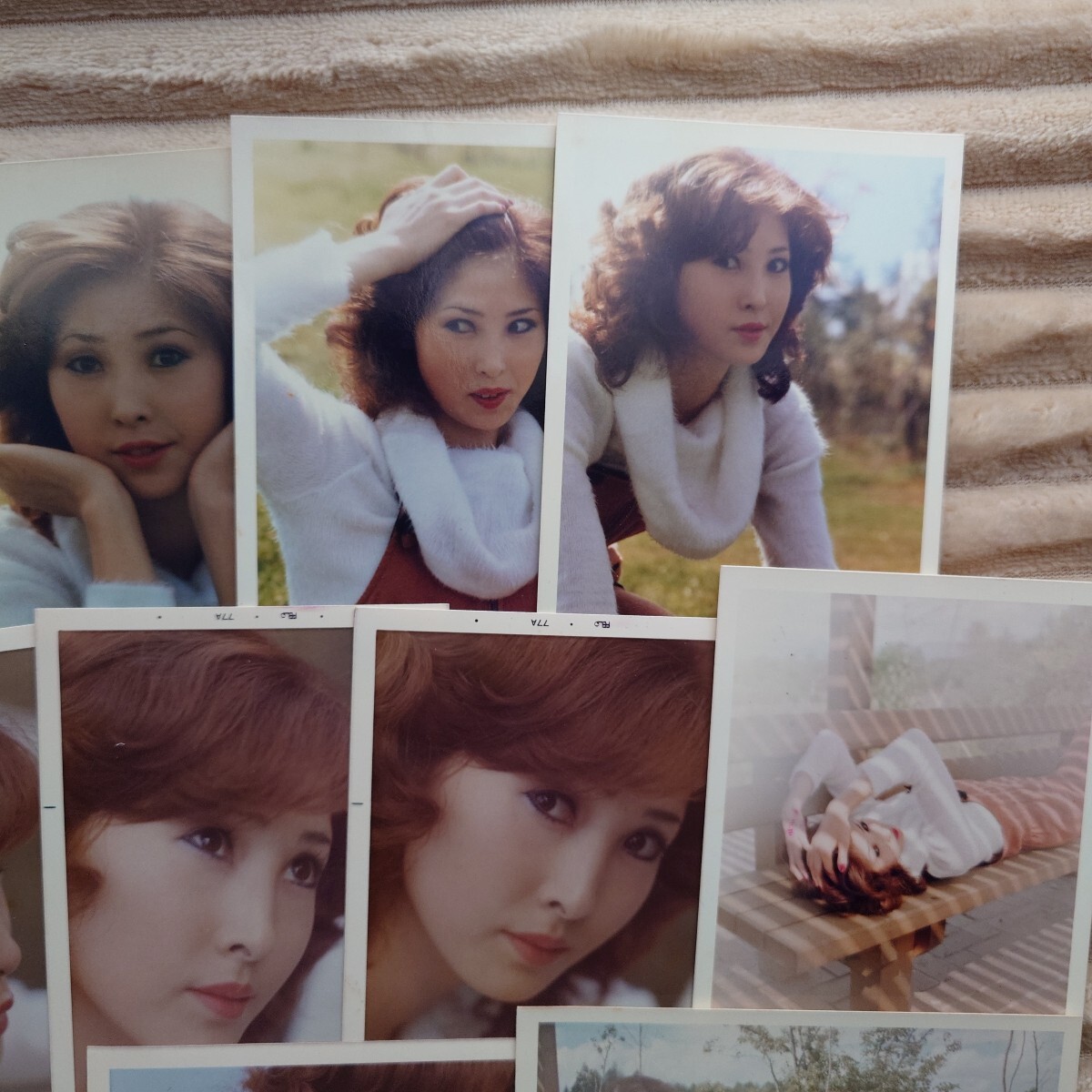 060 昭和レトロ 撮影会 モデル不明 生写真 1977 24枚_画像2