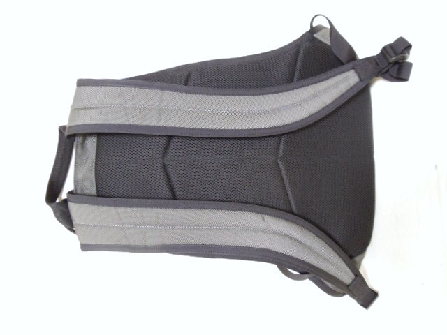 ブリーフィング●リュック バッグ●BRIEFING HUGGER BACKPACK●ハガー バックパック●B4サイズ●BRM183106●USA●グレー●超美品_画像7