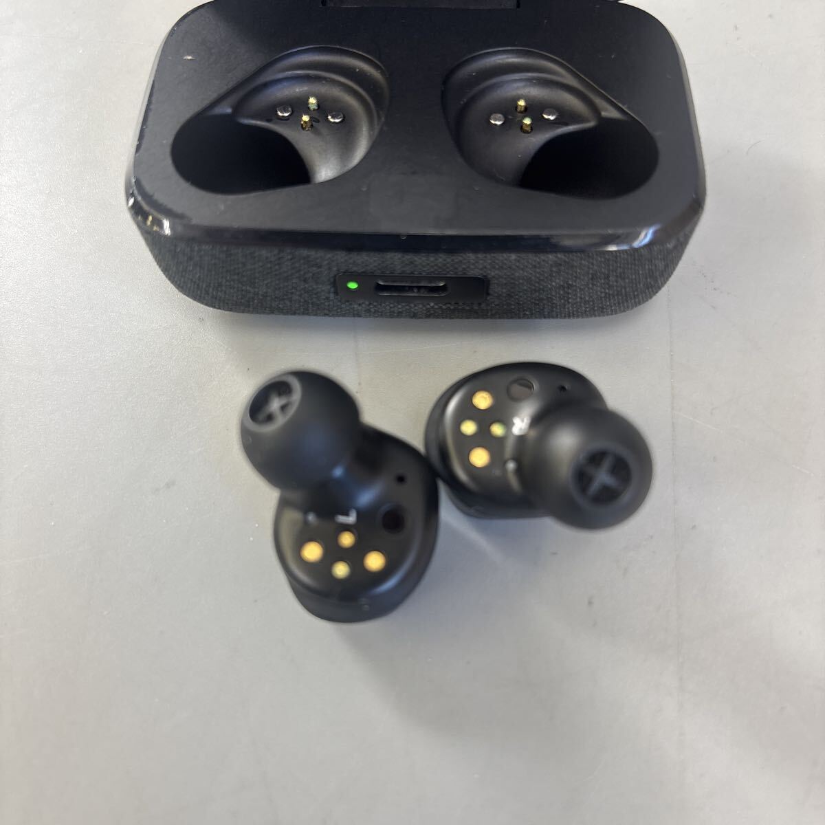 ■□3529 SENNHEISER ゼンハイザー MOMENTUM TrueWireless3 ワイヤレスイヤホン ジャンク□■_画像4