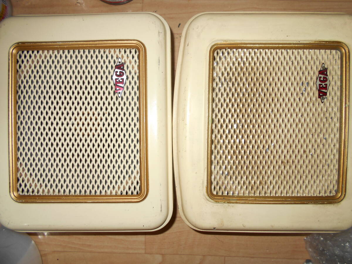 　フランス　VEGA メタルボックス　２個　ジャンク_画像1