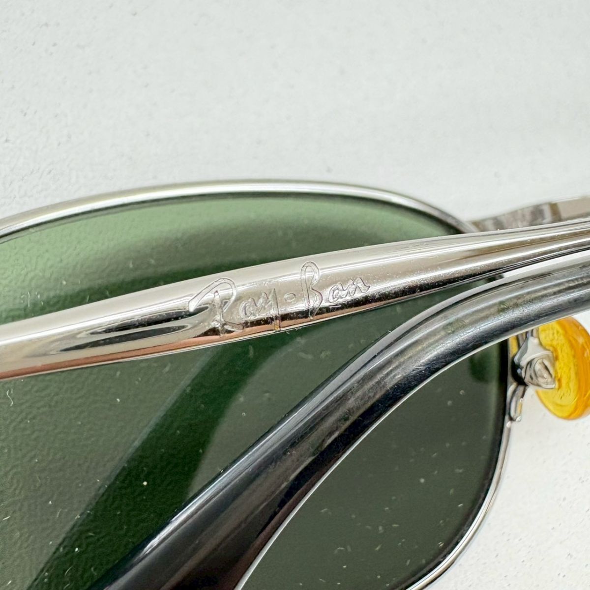 T242-K32-6353 Ray-Ban レイバン B&L サングラス アイウェア W2841 PVBJ メタルフレーム グリーン系 ケース付き KA_画像4