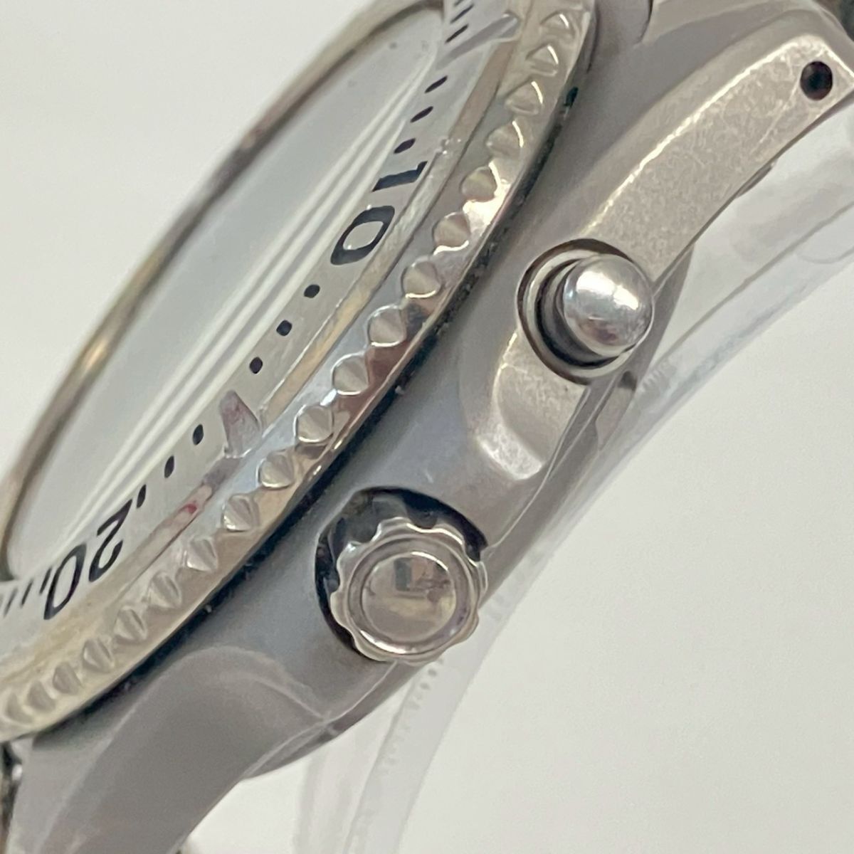 T057-I71-1538◎ SEIKO セイコー メンズ腕時計 SCUBA 5M63-0B40 オートクォーツ KINETIC 回転ベゼル ラウンド デイデイト 稼働 KA_画像6