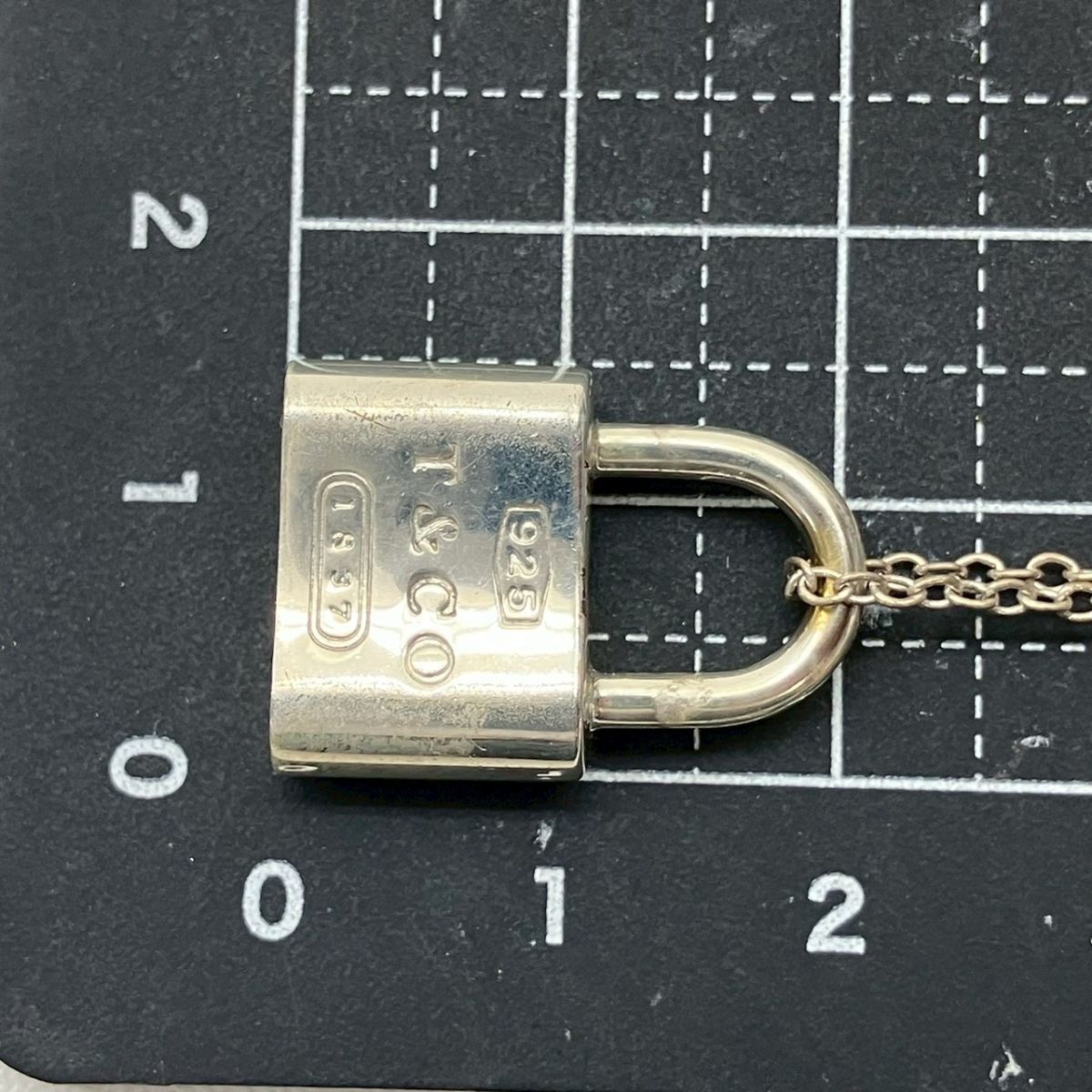 U037-CH15-1292★ TIFFANY&Co. ティファニー アクセサリー ネックレス 1837 カナデ 南京錠 シルバー 925 シルバーアクセサリー 袋付き KA_画像9