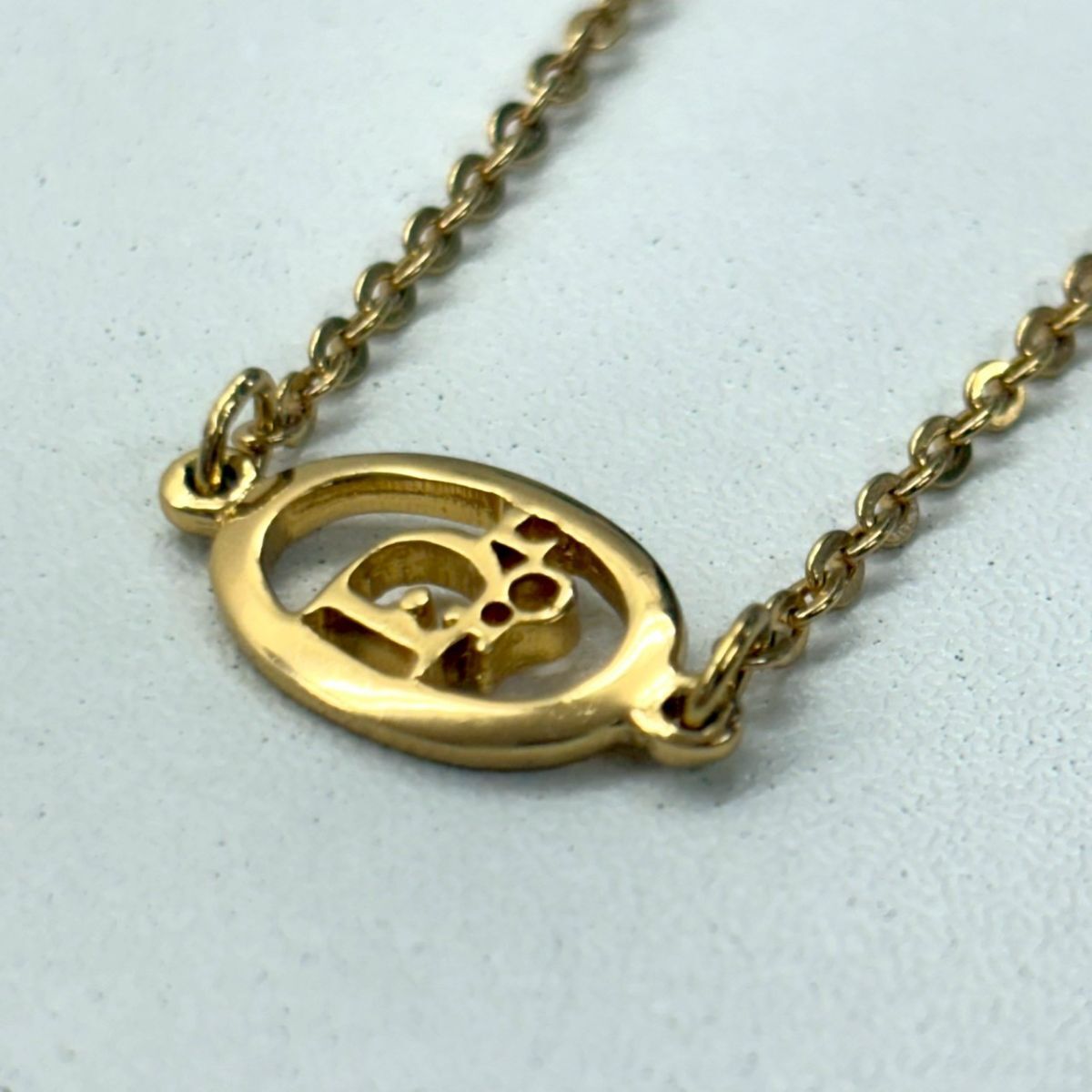 U320-K44-8427★ Christian Dior クリスチャン・ディオール アクセサリー ブレスレット ロゴ オーバル ゴールドカラー KA_画像4