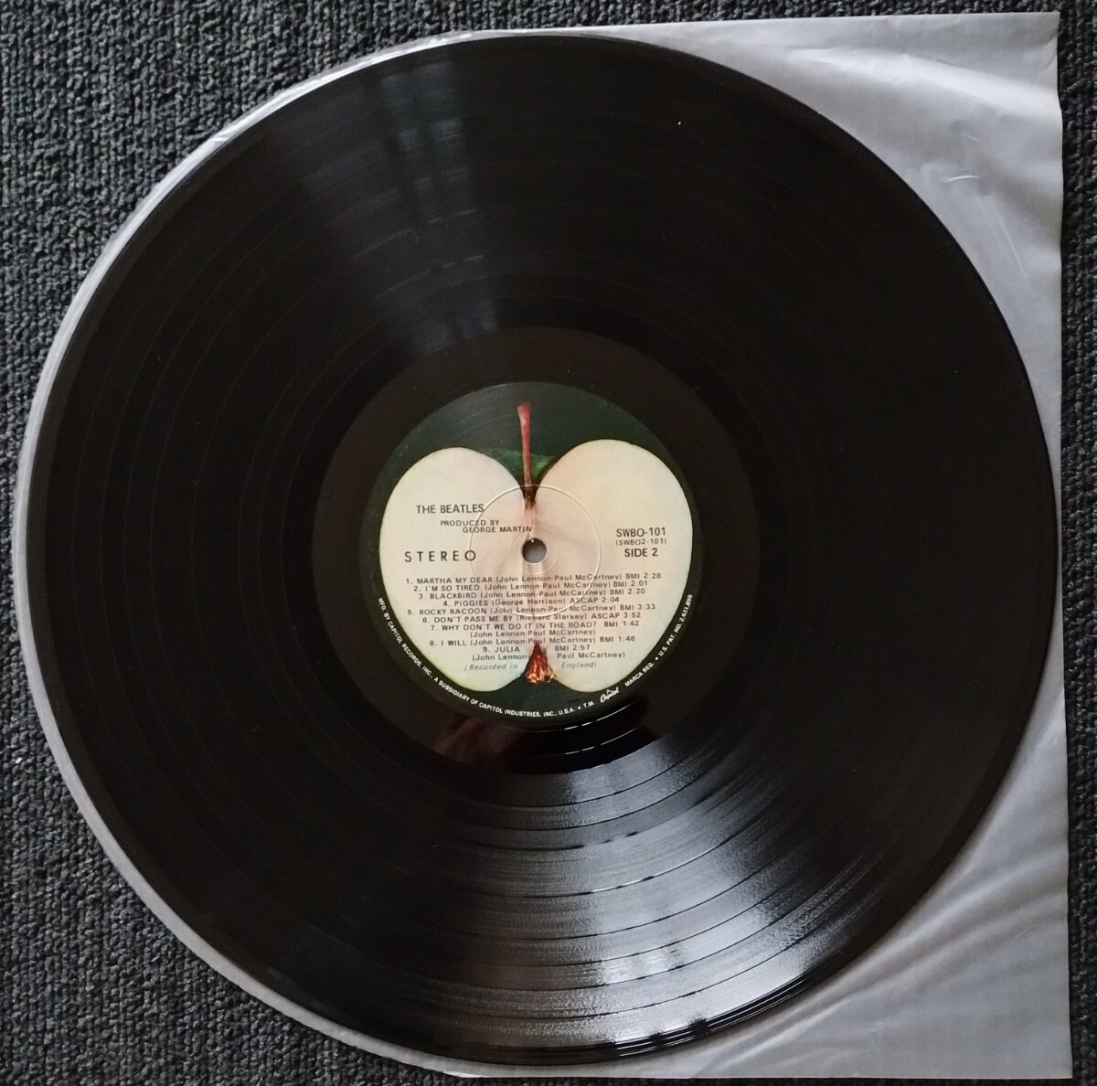 Bratles The Beatles (White Album) ビートルズ ホワイト・アルバム US輸入盤 beatlesのエンボス加工 通し番号 ポスター付き_画像6