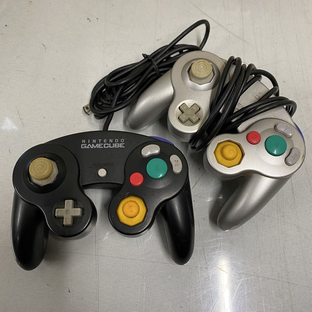 ▲230 任天堂 Nintendo GAMECUBE ゲームキューブ DOL-001 本体 コントローラー バイオレット 通電確認済み_画像9