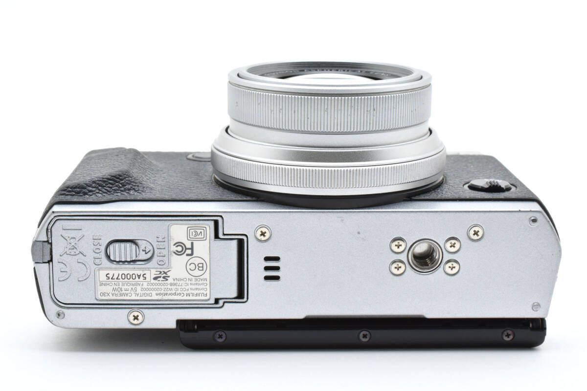 FUJIFILM X30 シルバー コンパクトデジタルカメラ コンデジ デジカメ 中古 富士フィルム 動作品_画像8