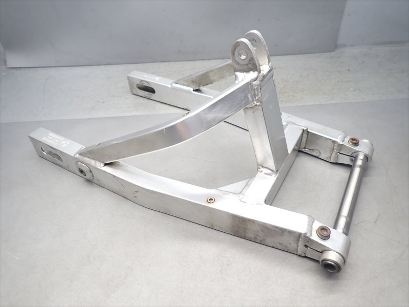 A1R7-0929 ドゥカティ 900SS スイングアーム 純正品_画像3
