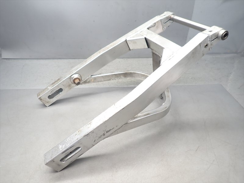 A1R7-0929 ドゥカティ 900SS スイングアーム 純正品_画像5