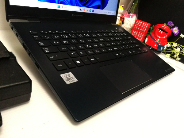 COREi5-10210U SSD256GB メモリ8GB搭載 ☆Windows11☆es 即決/Office2021/HDMI搭載/即日発送☆01_画像5