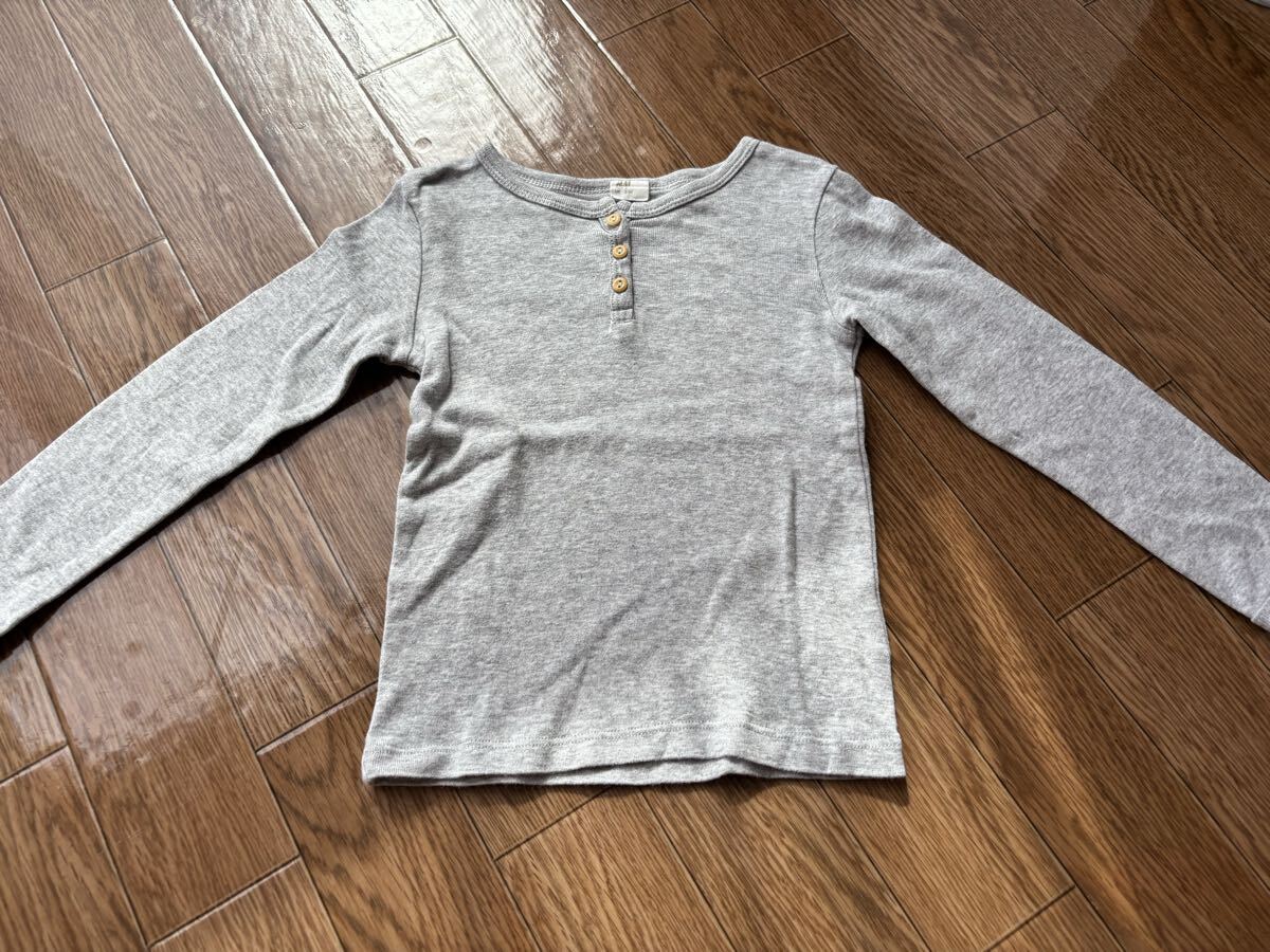 【H&M】エイチアンドエム☆美品グレーヘンリーネック長袖カットソー100☆ベビーキッズ_画像1