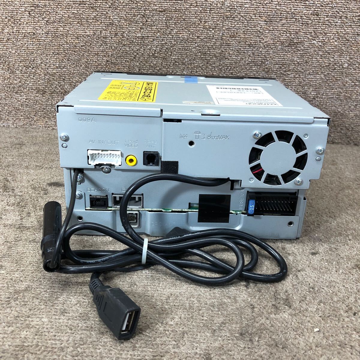 AV10-176 激安 カーナビ KENWOOD MDV-L300 108X0509 メモリーナビ CD DVD 本体のみ 簡易動作確認済み 中古現状品_画像3