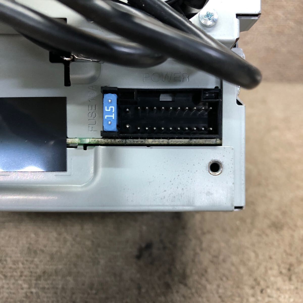 AV10-176 激安 カーナビ KENWOOD MDV-L300 108X0509 メモリーナビ CD DVD 本体のみ 簡易動作確認済み 中古現状品_画像4