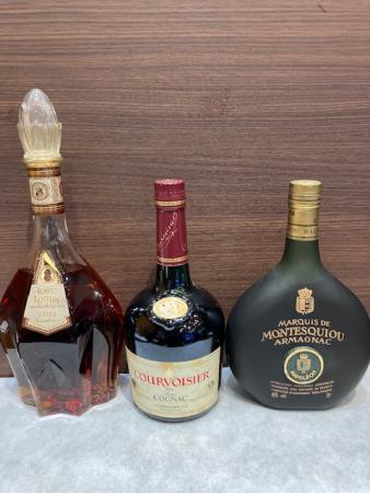 【未開栓】[大黒屋] 　ブランデー3本セット　クルボアジェスリースター、ロバートロストンエクストラ、マルキドモンテスキューナポレオン_画像1
