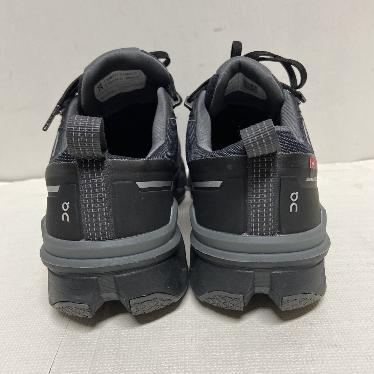 【on cloud X オンクラウド】Cloudwander Waterproof ローカットスニーカー 24.5cm ブラック 2510oki h_画像3