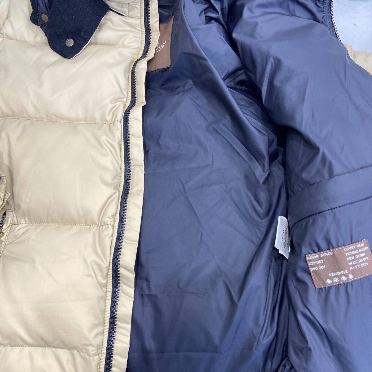 【MONCLER モンクレール】220-091-41329-52 ダウンジャケット ベージュ サイズ00 ナイロン 無地 フード取外し可能 2510oki t_画像5