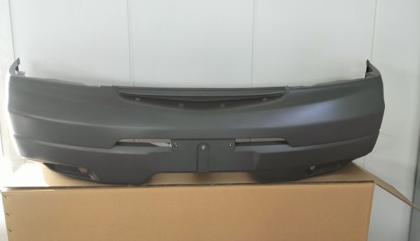 ★　マツダ　ボンゴ　SKP2V　フロントバンパー　グレー素地ぬりなし　法人様送りのみ　　北海道沖縄離島発送不可　　自管理5ta355_画像1