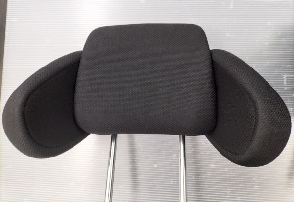 ★ 日産 セレナ C26 ヘッドレスト 2列目シート 左右 リラックスモード付 自管理5ta337 枕_画像2