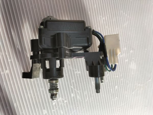 ★　マツダ　ボンゴ　右ライトレベライザー　SKP2V　右側　★　　純正中古部品　自管理5ta352_画像7