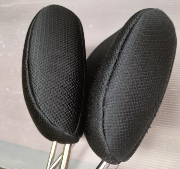 ★　ダイハツ　アトレー　Ｓ２２０Ｇ　後列左右　ヘッドレスト　　純正中古部品　　自管理5ta372_画像3