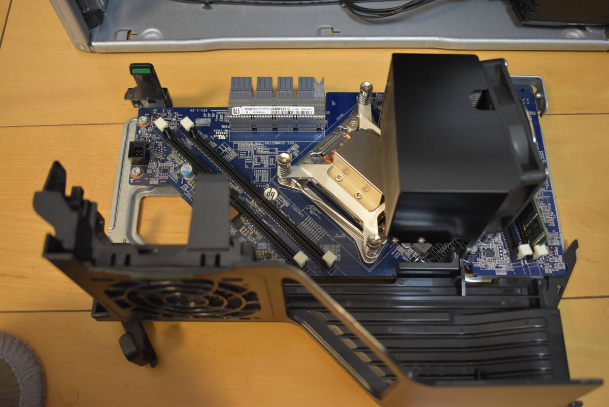 HP Z640 Xeon E6-2682 v4 CPU2個(gè)（32C/64T）RAM32GB Quadro4000 Win11Pro